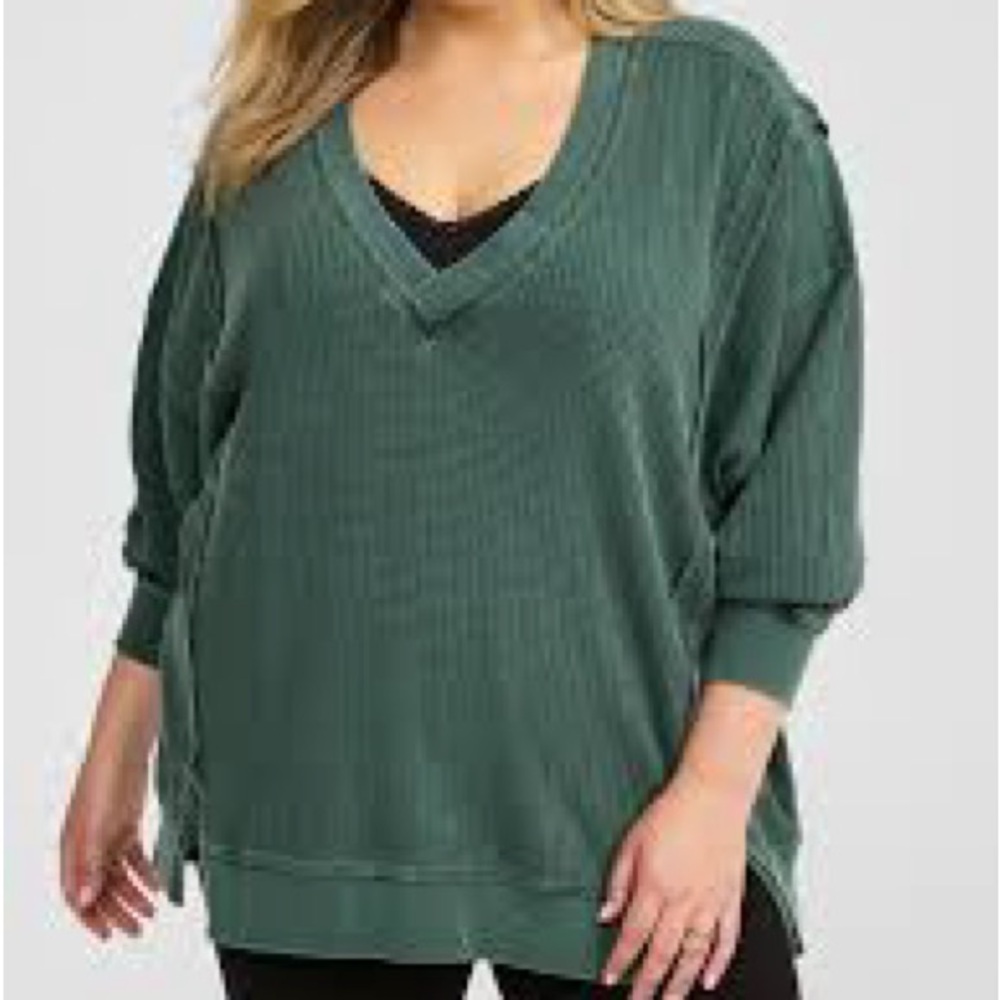 Torrid Oversized Waffle Knit NWT Size 3